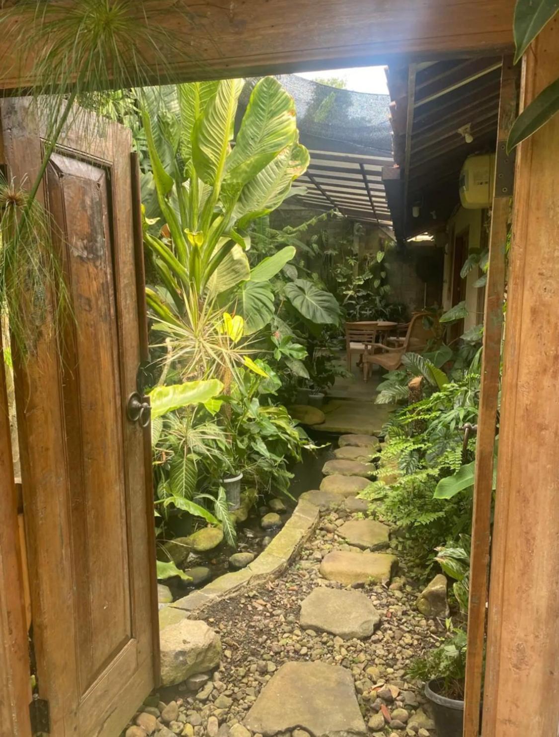 בנדונג The Joglo Villa מראה חיצוני תמונה